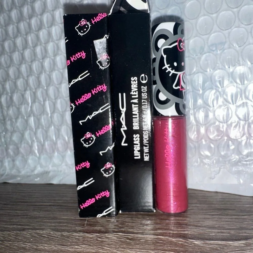 Mac cosmetics lipglass  viva glam‎ Miley Cyrus lip gloss pink